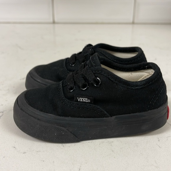 Vans Authentic Triple Black Size 4 Toddler Lace Up Sneakers - Trainers - Picture 15 of 16